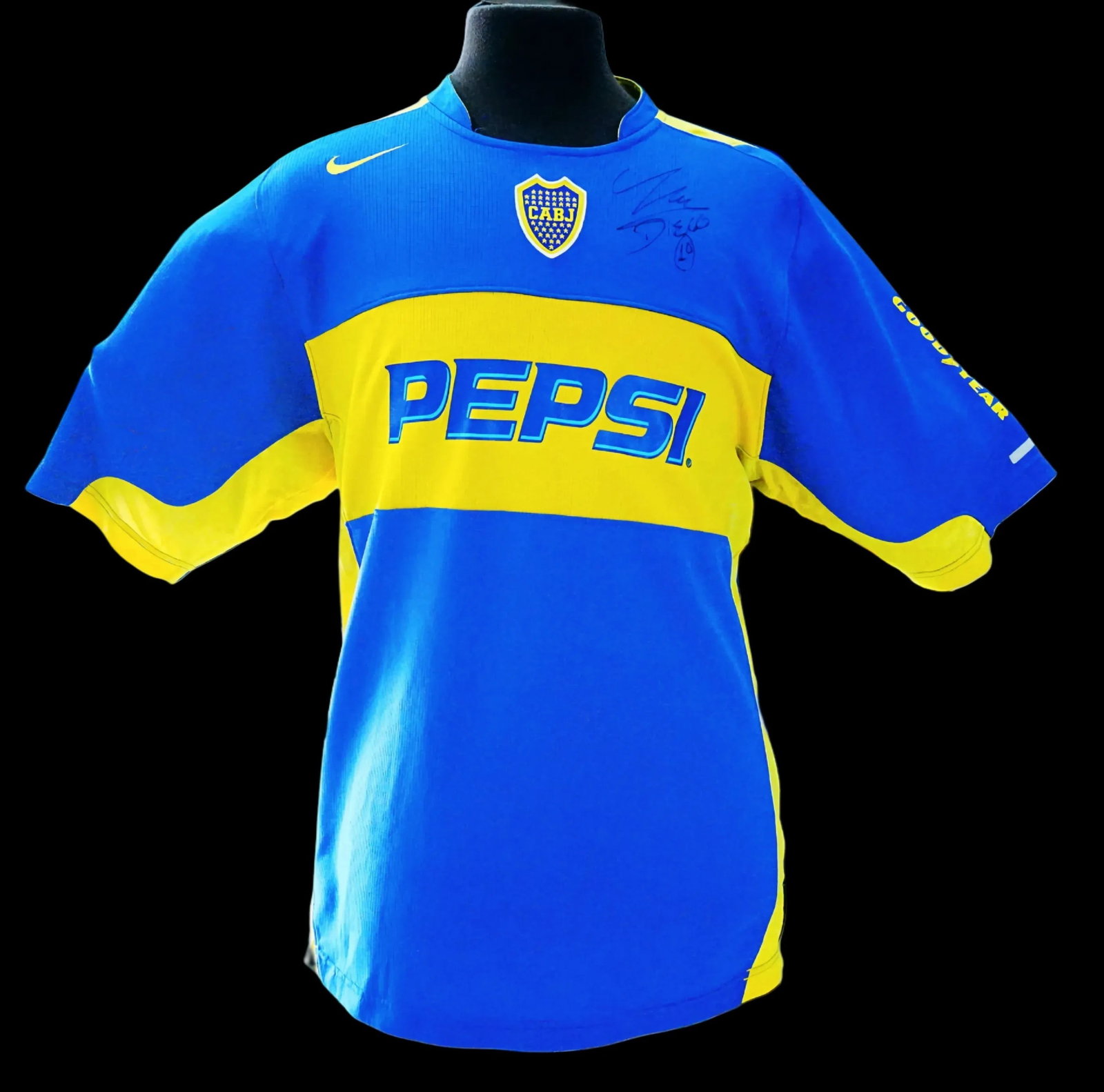Diego Maradona 04-05 Signed Boca Juniors Practice Jersey (1 of 9)