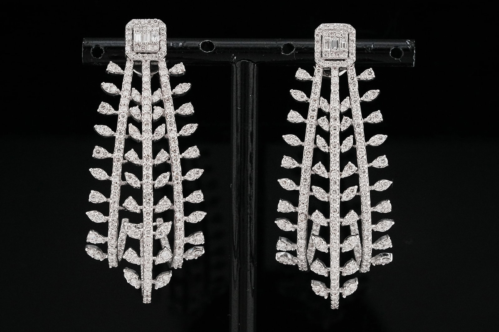 4.25ctw VS1-SI1/G-H Diamond and 18K White Gold Earrings (1 of 7)