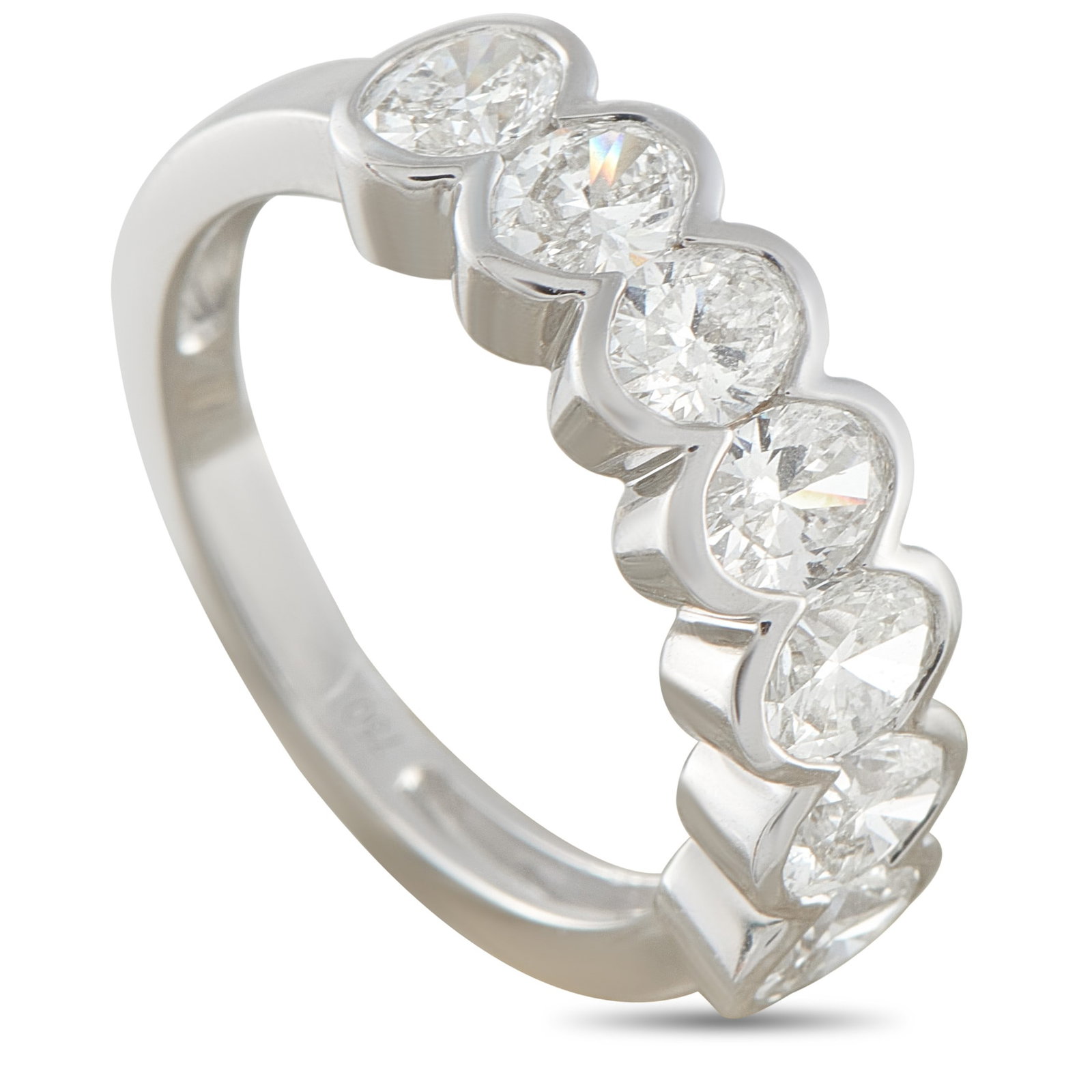 1.90ctw VS2-SI1/G-H Diamond and 18K White Gold Ring: 1.90ctw VS2-SI1/G-H Diamond and 18K White Gold Ring - Crafted in 18K white gold, this elegant ring features a refined scalloped design fully accented with approximately 1.90 carats of diamonds, creati