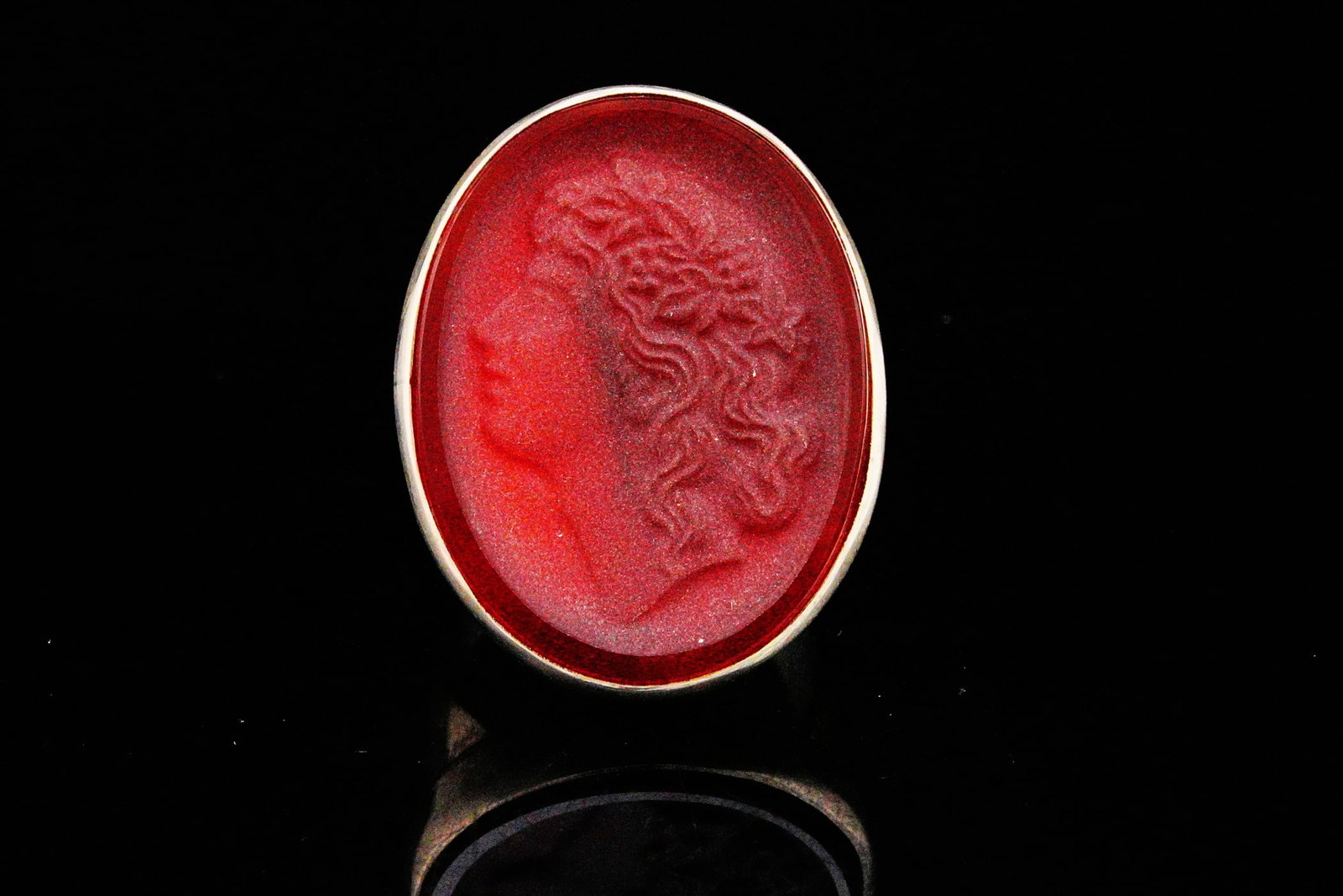 Vintage Sterling Silver and Red Cameo Glass Ring (1 of 2)