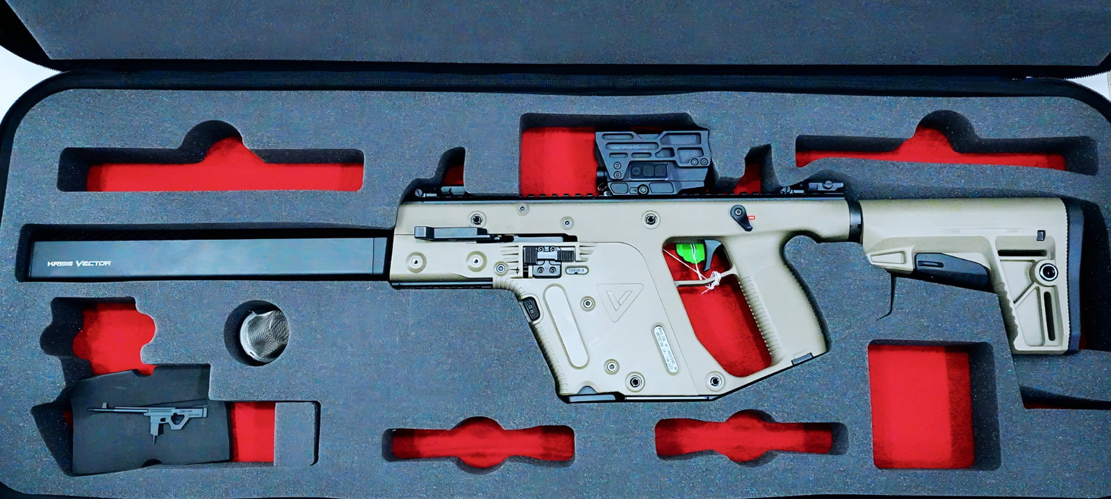 KRISS Vector CRB Gen II Carbine 10mm W/Vector Optic: The KRISS Vector CRB Gen II 10mm is a modern, high-performance carbine known for its unique design and exceptional control. Built with KRISS's innovative Super V recoil mitigation system, the Vector C