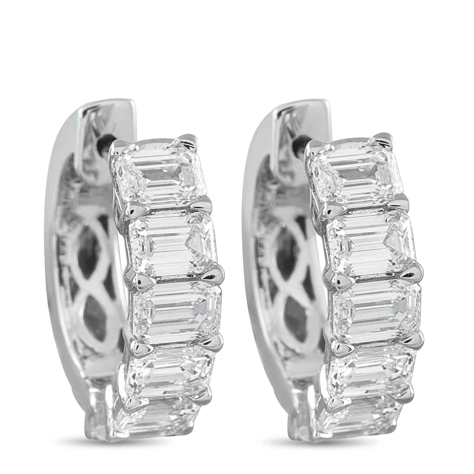 3.00ctw VS2-SI1/H-I Diamond and 18K White Gold Earrings: 3.00ctw VS2-SI1/H-I Diamond and 18K White Gold Earrings - A sophisticated pair of earrings showcasing approximately 3.00 carats total weight of emerald-cut diamonds graded approximately VS2-SI1 in cla