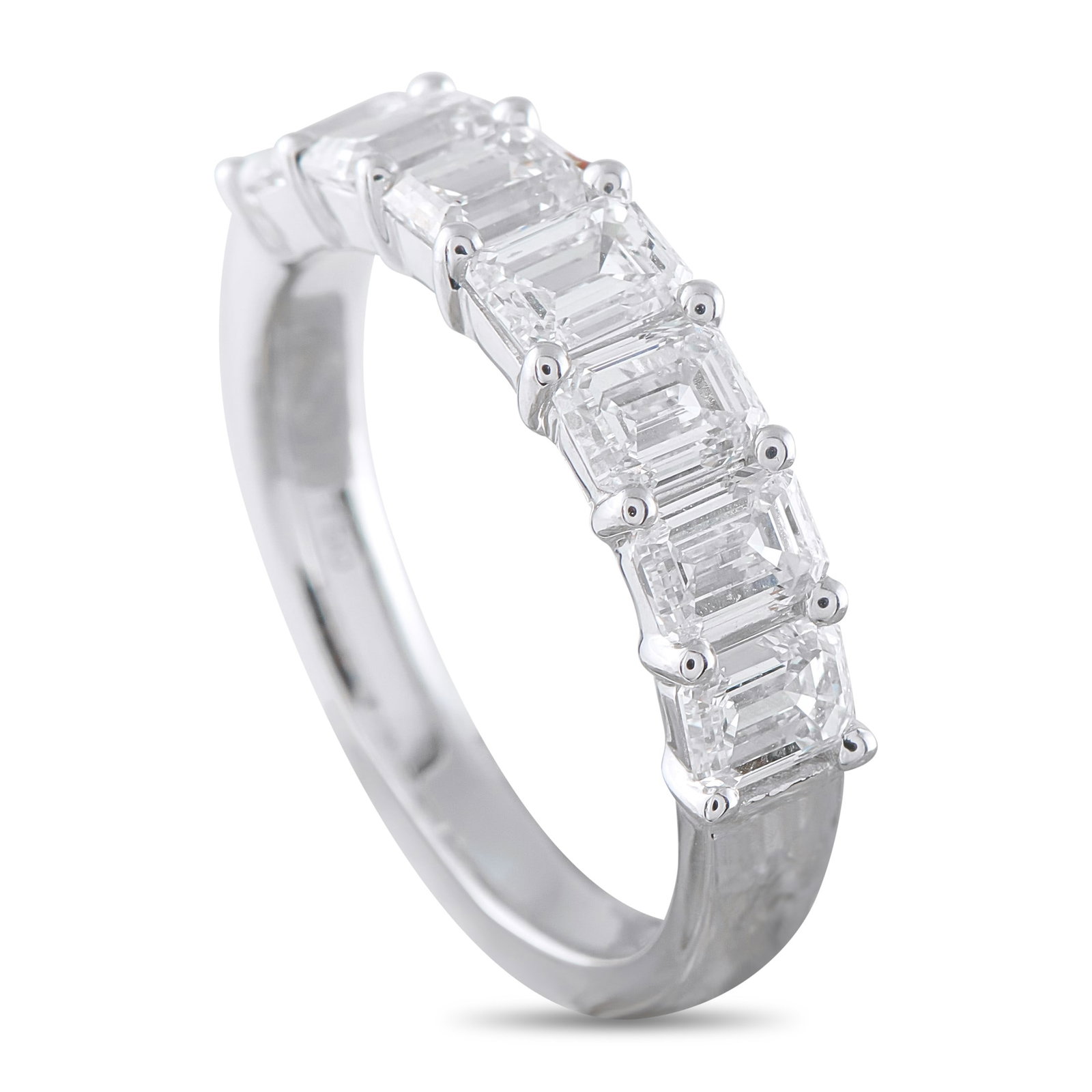 2.25ctw VS2-SI1/G-H Diamond and 18K White Gold Ring: 2.25ctw VS2-SI1/G-H Diamond and 18K White Gold Ring - Elegant, versatile, and endlessly sophisticated, this diamond ring is designed to shine whether worn alone or paired with other fine jewelry. Expe