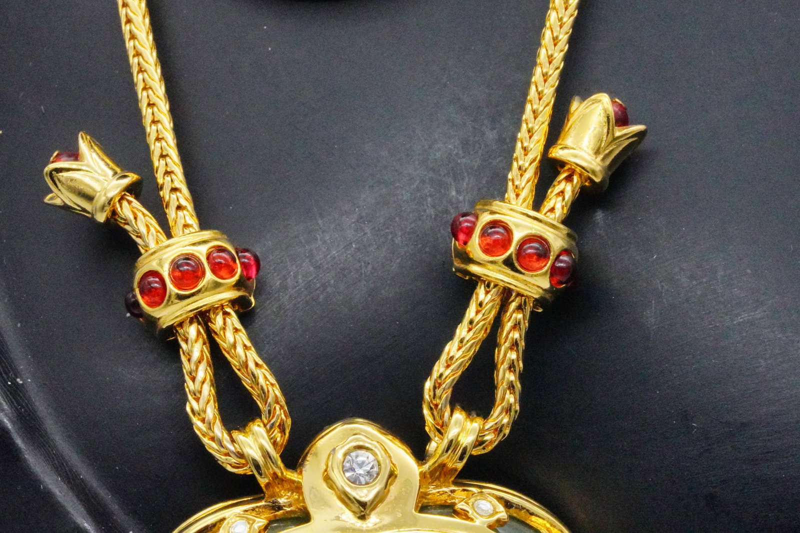 Elizabeth Taylor's Prototype Avon "Taj Mahal" Necklace - 4