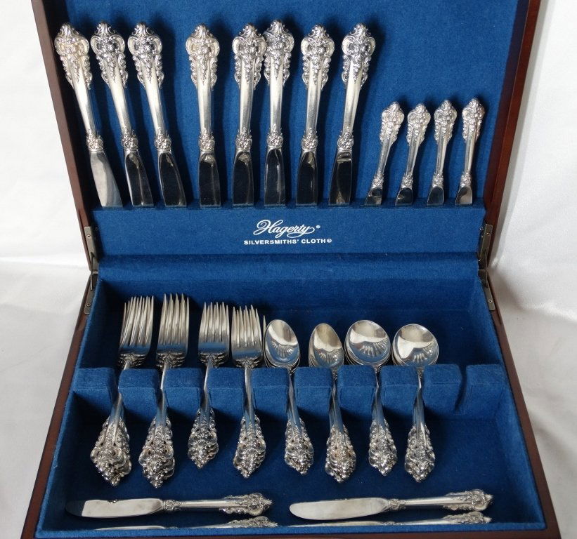 Wallace "Grande Baroque" Sterl. Slvr Flatware Set (1 of 8)