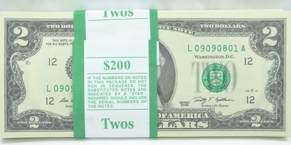 (100) $2 Bills in Mint Condition in Numeric Order (1 of 3)