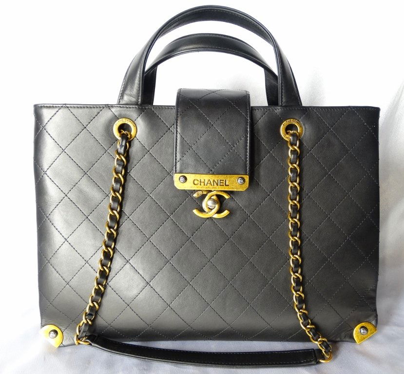 Chanel 31 Ru Cambon Caviar Leather Handbag (1 of 9)