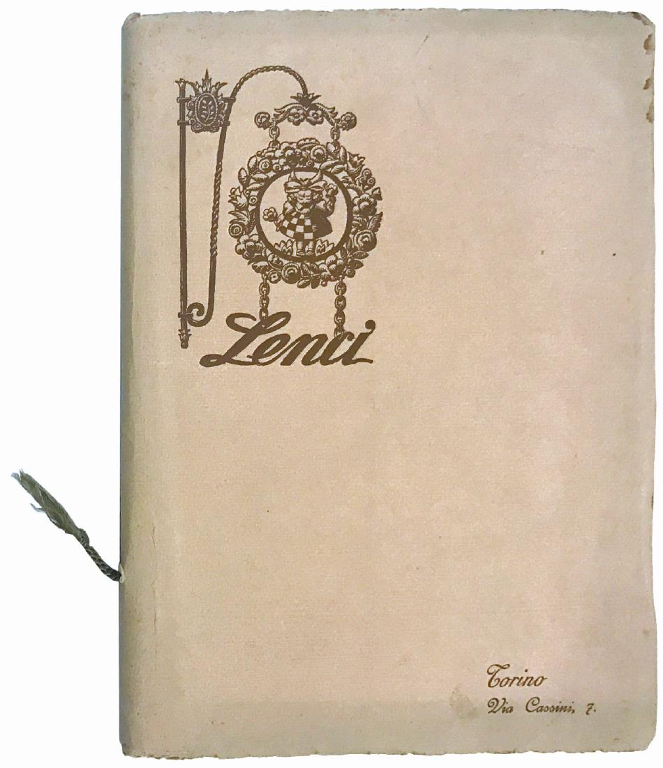 LENCI: Tipografia Vincenzo Bona, Torino, n.d. ma anni ‘20. Cm 25,7x18,5. Pp. 40 non numerate, numerose illustrazioni applicate. Brossura editoriale, completo di nastrino. Minimi difetti ma esemplare in ott