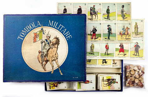 QUINTO CENNI - Tombola Militare: Gioco da tavola, ed. A.V.M., n.d. ma fine '800. In confezione originale cm 29x34,5. Completa di 100 carte, 10 cartelle figurate e i numeri su legno. Interno eccellente, confezione in ottimo stato con