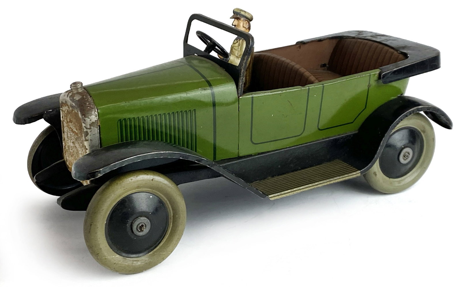 JEP Peugeot Torpedo 73 75 Joe - P: Ditta JEP, Francia, 1925. Lunghezza cm 25x12. Latta litografata; con autista. Carica a molla, meccanismo da verificare. Minima ossidatura alla parte anteriore peraltro ottime condizioni. ENG JEP Compa