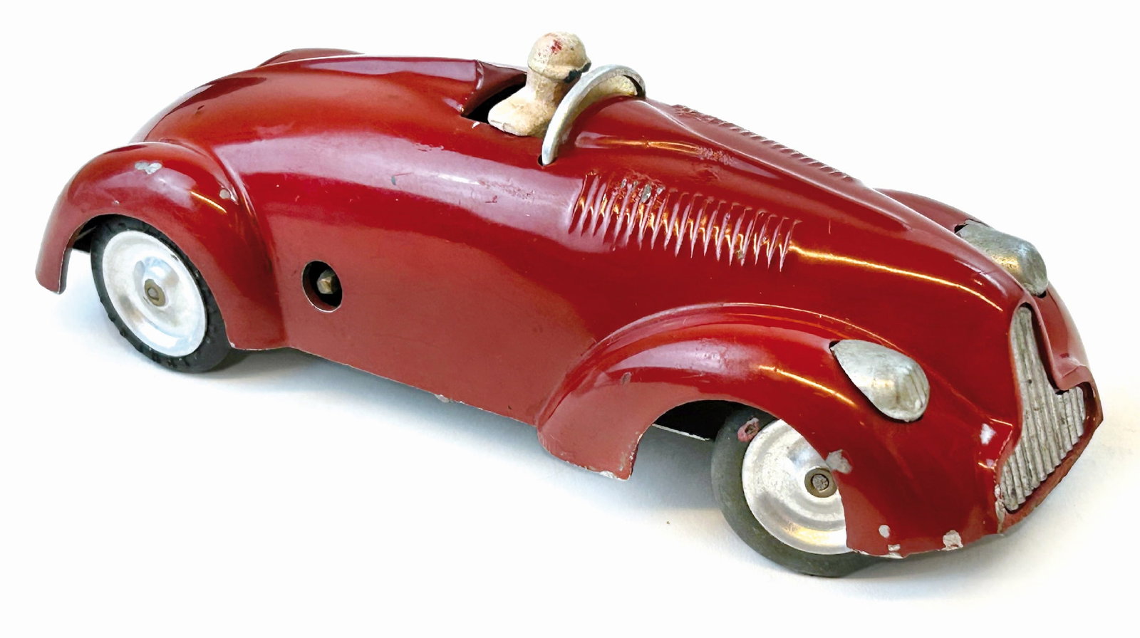 Auto da corsa Alfa Romeo Nava: Auto in latta verniciata, Ernesto Nava anni '50, Italia. Meccanismo a molla funzionante, cm 16. Ottimo stato. ENG Car in painted tin, Ernesto Nava 50s, Italy. Working spring mechanism, 16 cm. Very goo