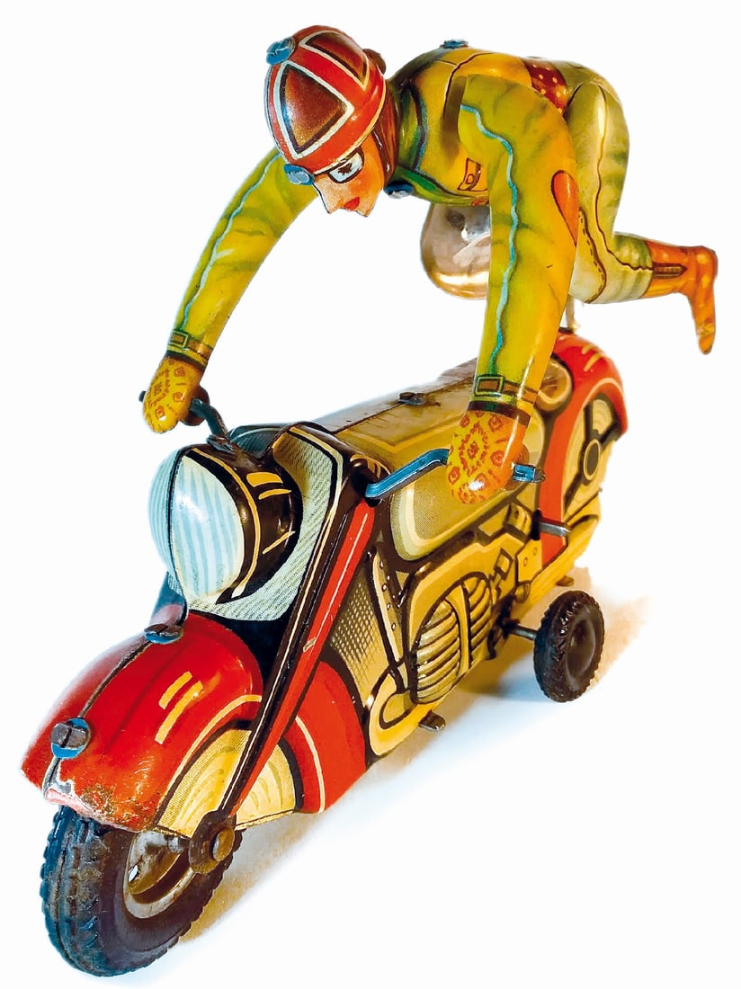 Moto con acrobata: Giocattolo in latta litografata Goso, meccanismo a frizione funzionante, Germania, primi anni '50. Cm 17x13. Completa di scatola figurata in buono stato. ENG Lithographed tin toy, working friction mec