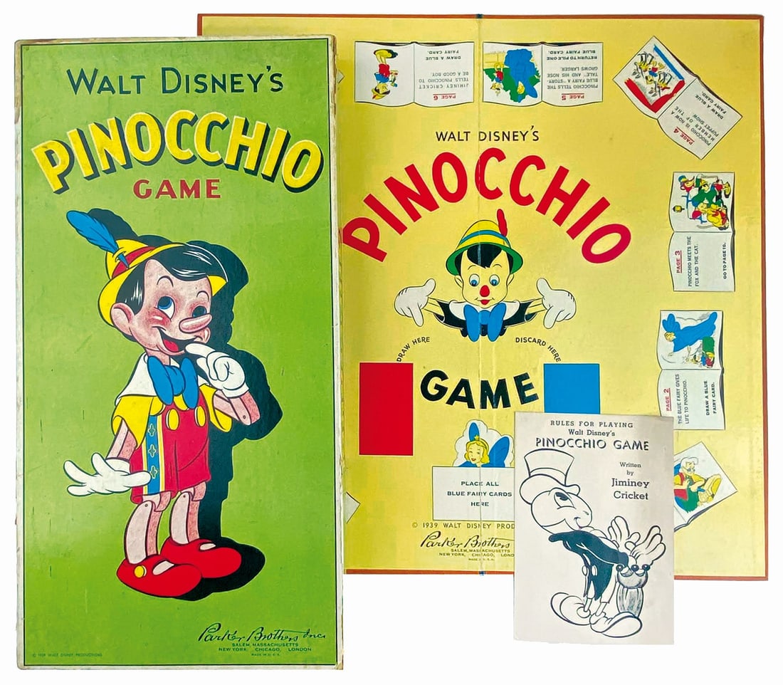 Walt Disney's Pinocchio Game: Parker Brothers Salem, 1939. Confezione figurata, cm 49x25, altezza cm 5. Completo di plancia di gioco figurata, cm 47x47, istruzioni, tessere puzzle e quattro segnalini in legno. Alcune macchie ai ma