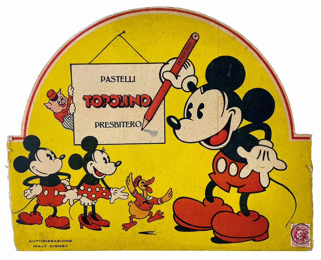 Pastelli Topolino Presbitero: Cartone/coperchio promozionale in cartone litografato; cm 25x31. Con marca da bollo annullata luglio 1936. Lievi screpolature al margine sinistro peraltro ottimo stato. ENG