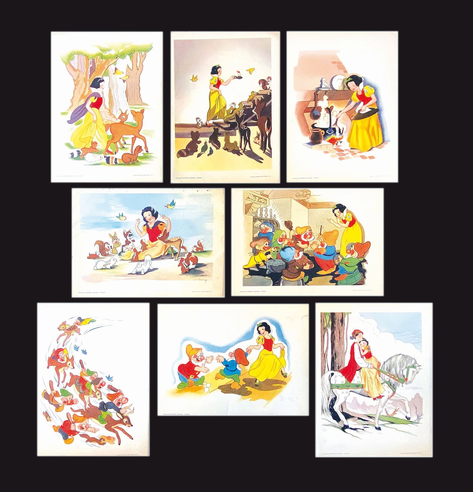 Biancaneve Carta da Lettere: Collezione completa di 8 confezioni prodotte da Cartiera Italiana Torino, su licenza Walt Disney, 1940. Ciascuna busta cm 15,5x21. Completa di buste e carta da lettere. Tre buste con minime