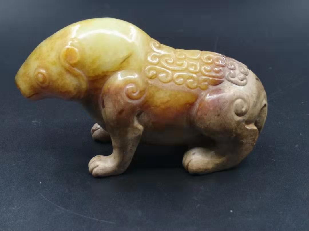 One Big Antique Jade Bear Carving (1 of 12)