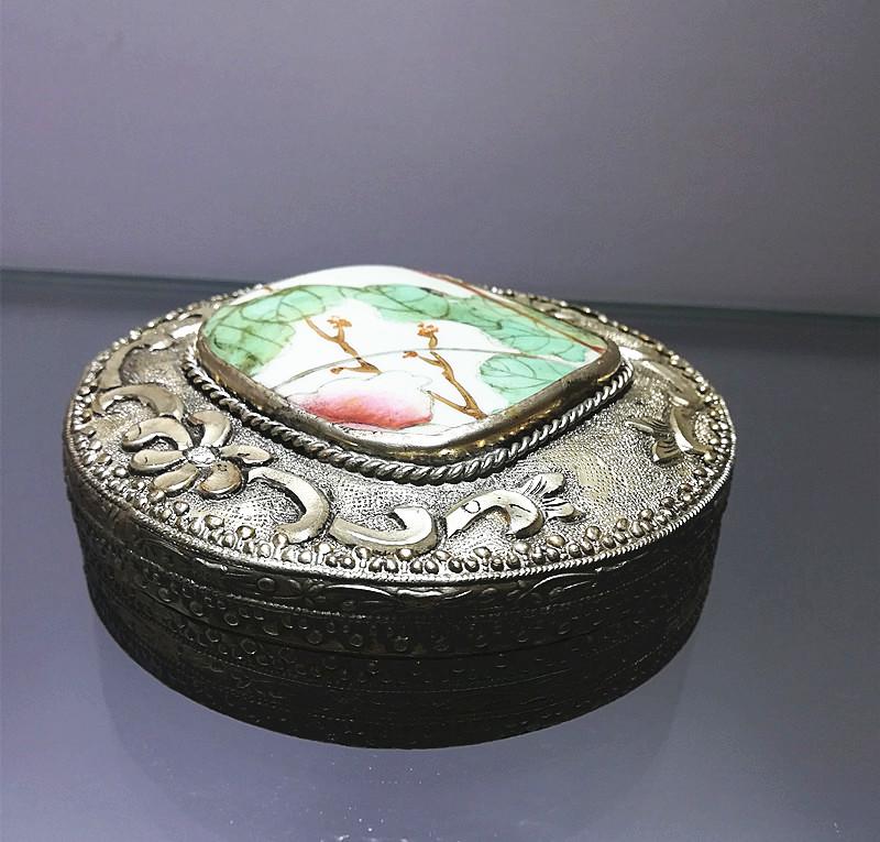 A Nice Copper Gilt Silver Box (1 of 11)