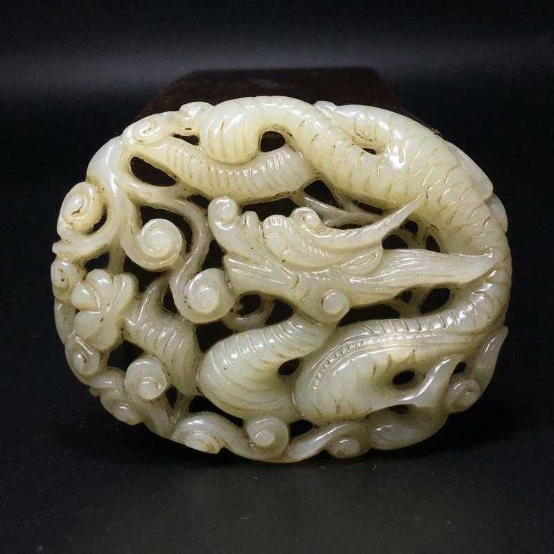 One Nice Antiqie Hetian Jade Dragon Pendant (1 of 6)