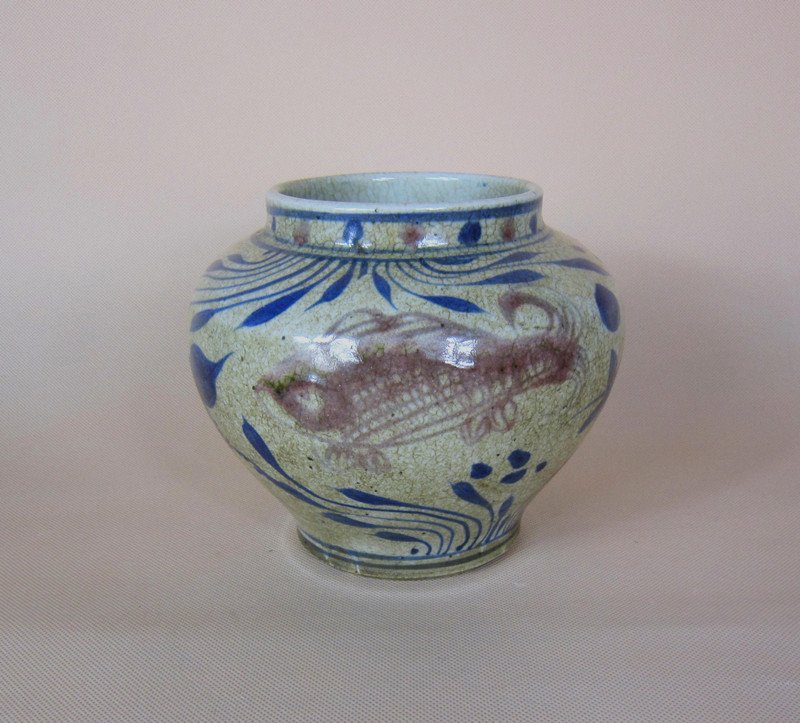 Ming Blue and White Underglaze Red Jar: Ming Dynasty, Size is H14cm,Weight is 0.895kg.