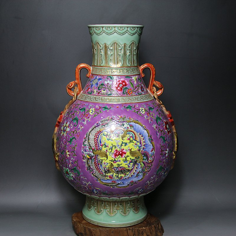 Qing Qianlong Colour Enamels Bottle (1 of 10)