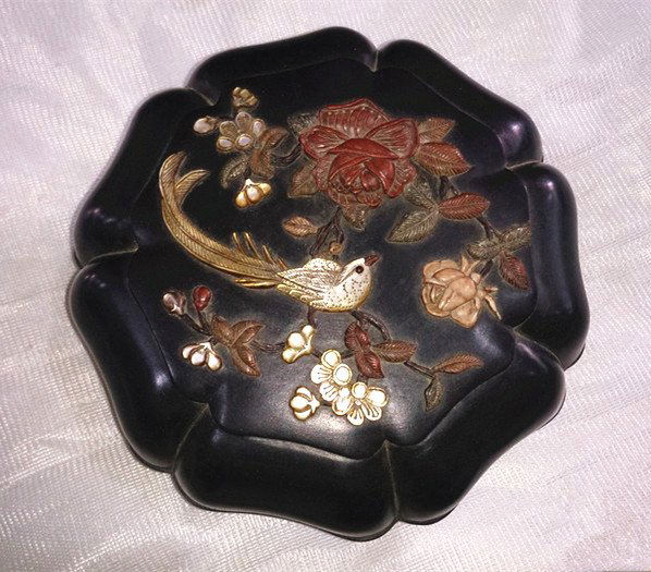 A Nice Old Zitan Inlaid Gems Box (1 of 5)