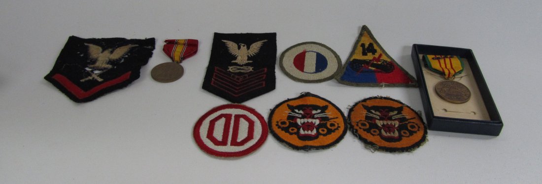 Vintage Military Patches and Viet Nam Medal: Vintage Military Patches and Viet Nam Medal