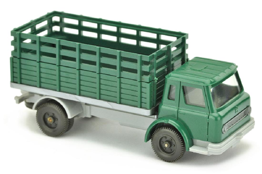 Int. Harvester Gitteraufbau, patinagruen (1 of 3)