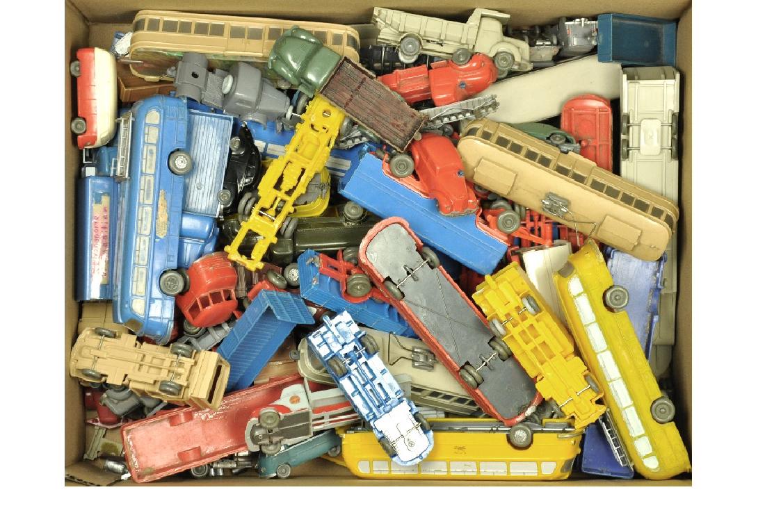 Konvolut ca. 60 unverglaste Modelle (1 of 1)