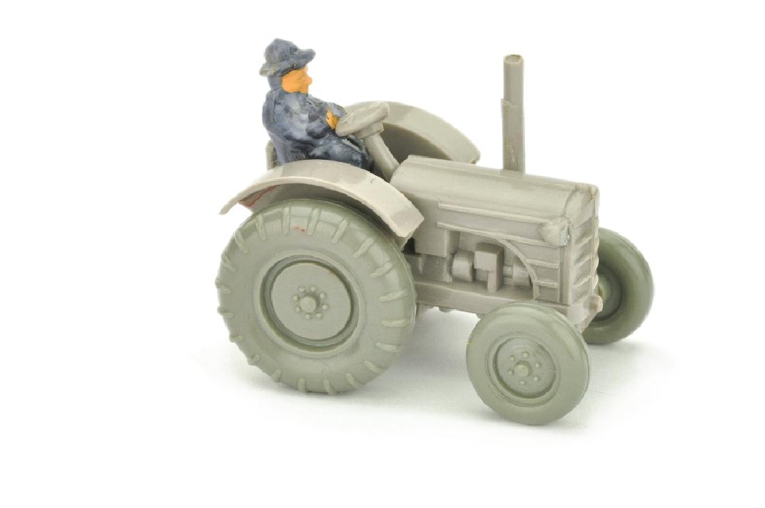 Trecker (Typ 2), platingrau (1 of 3)