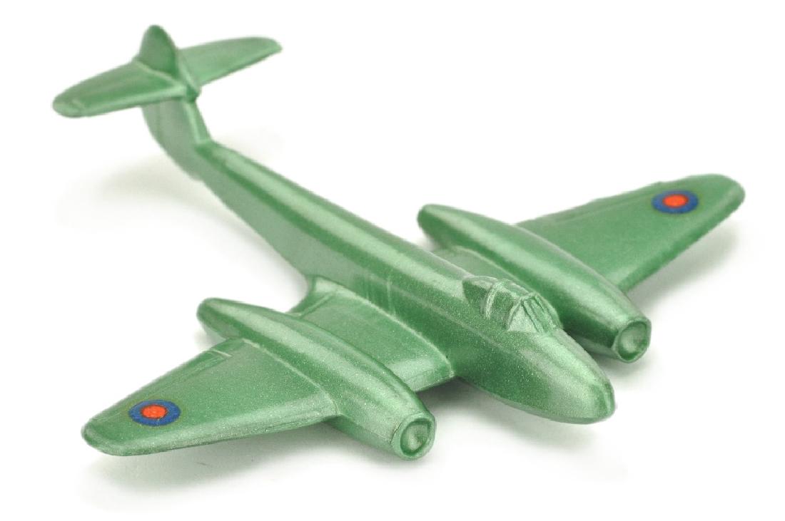 Flugzeug Gloster Meteor, gruenmetallic (1 of 1)