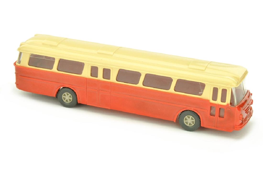 Auotbus Senator, rot meliert (1 of 3)