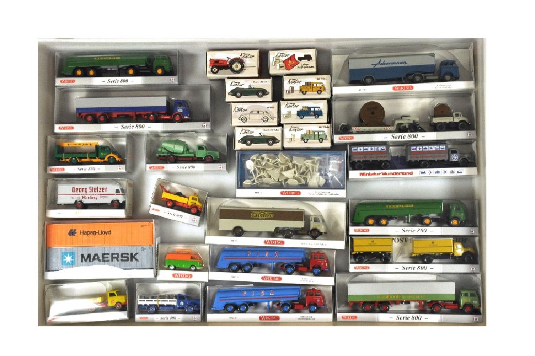 Konvolut 28 Retro-Modelle der 2000/10er Jahre (1 of 1)