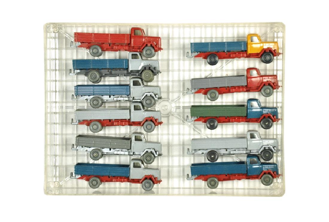 Konvolut 11 Magirus Saturn-Pritschen-LKW (1 of 1)