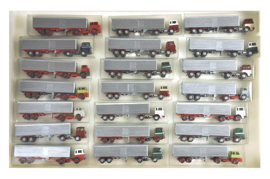 Konvolut 21 Sattelzuege (1 of 1)