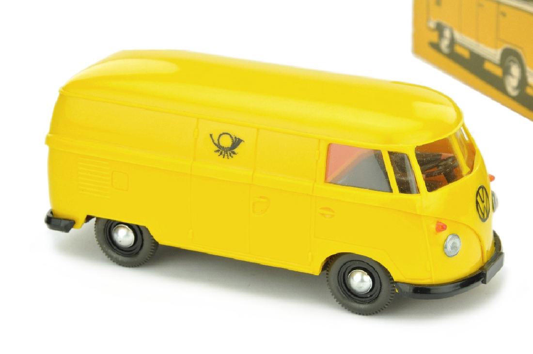 VW Postwagen (Typ 2, im Ork) (1 of 3)