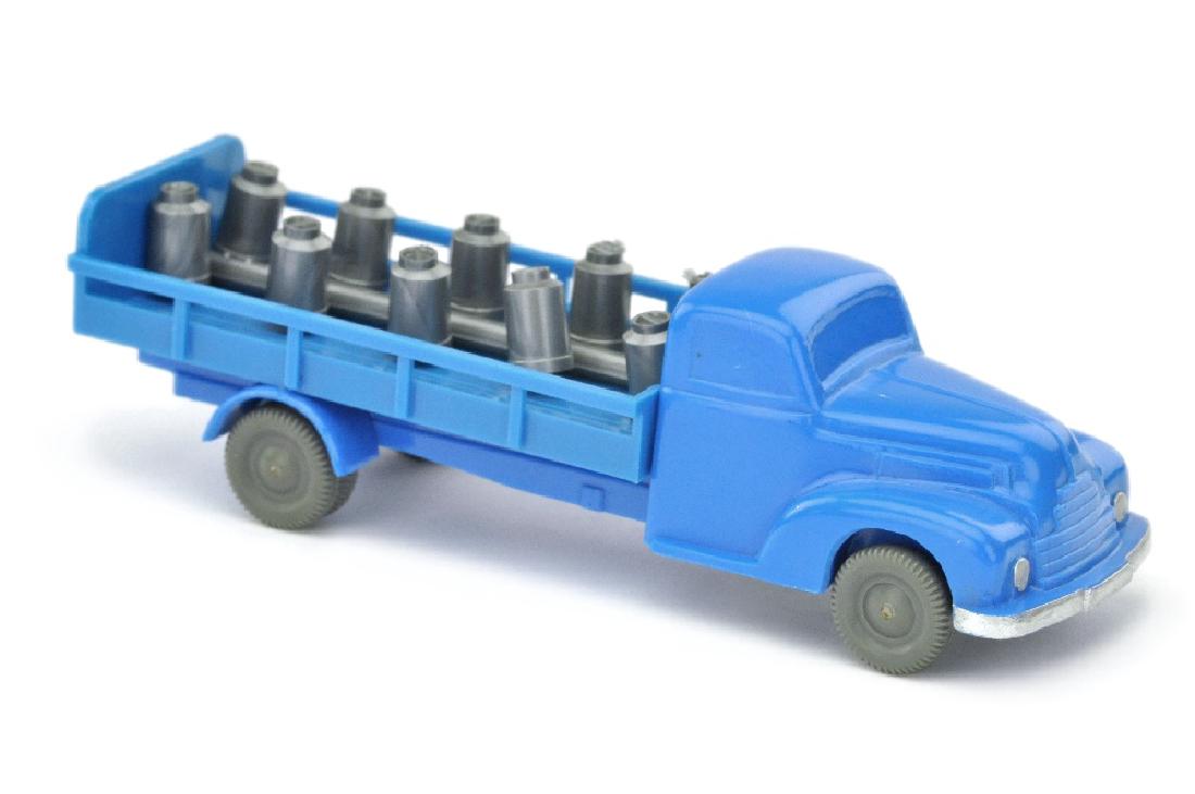 Milchwagen Ford, himmelblau (1 of 1)
