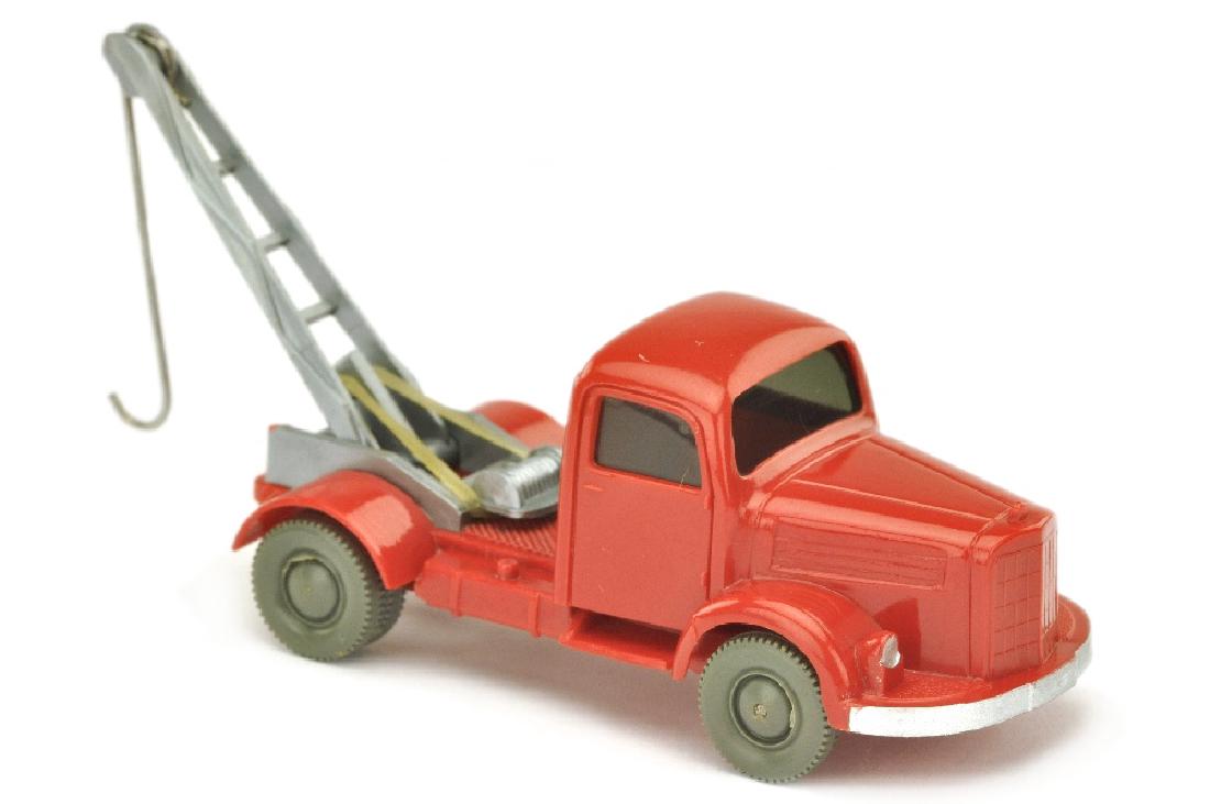 Abschleppwagen MB 3500, rot (Version /1) (1 of 1)