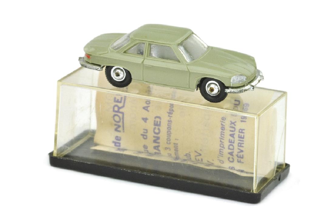 Norev - Panhard 24 CT, resedagruen (in OVP): HO-Massstab, um 1969, Kunststoff ohne Metallgewicht, ohne Materialverzug, neuwertig mit Beipackzettel in zugehoeriger OVP (mit Seriennummer 530 im Boden)