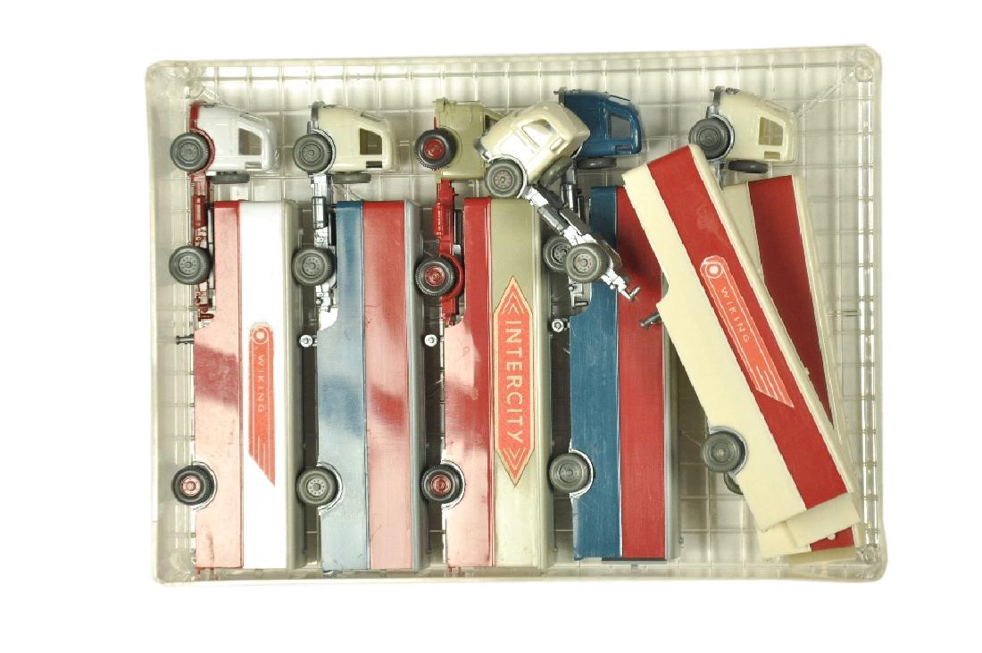 Konvolut 6 Koffer-Sattelzuege der 60er Jahre (1 of 1)