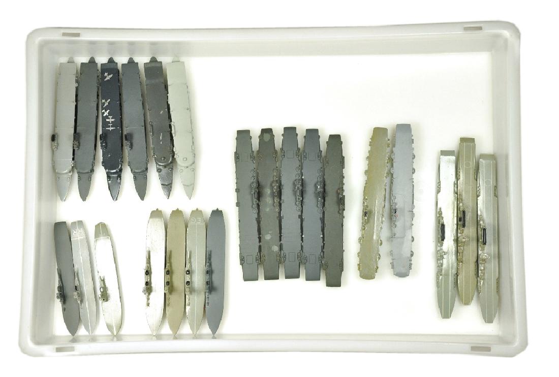 Konvolut 24 englische Flugzeugtraeger (1 of 1)