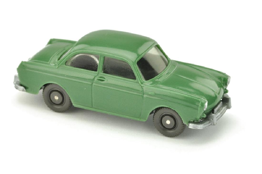 VW 1600 Stufenheck, diamantgruen (Version /2) (1 of 1)