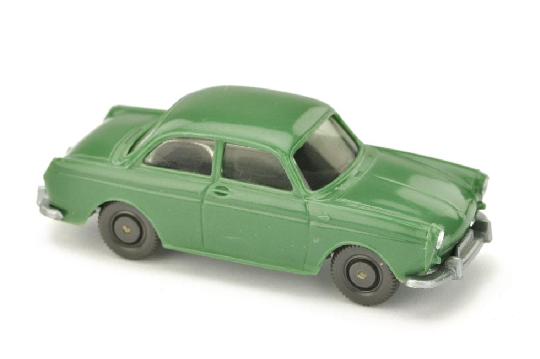 VW 1600 Stufenheck, diamantgruen (Version /2) (1 of 1)