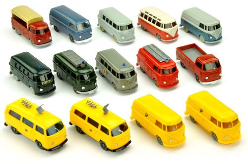 Konvolut 14 VW-Busse der 60er/70er Jahre