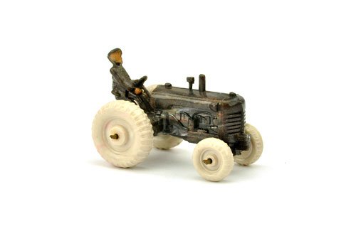 Trecker (Typ 1), schokobraun (Räder weiß)