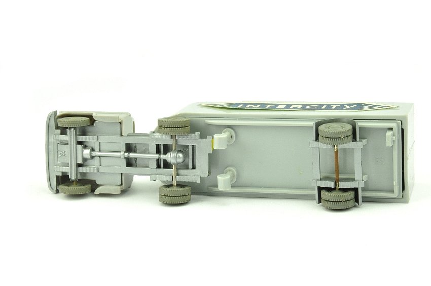 Sattelzug Chevrolet Intercity, d'-silbergrau - 3