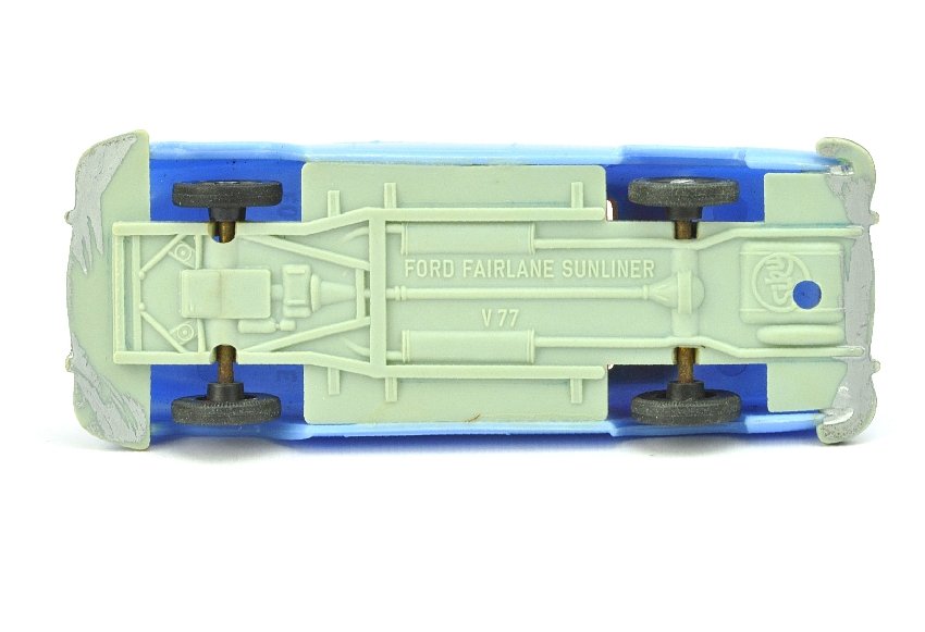 V 77- Ford Fairlane-Sunliner, pastellblau - 2