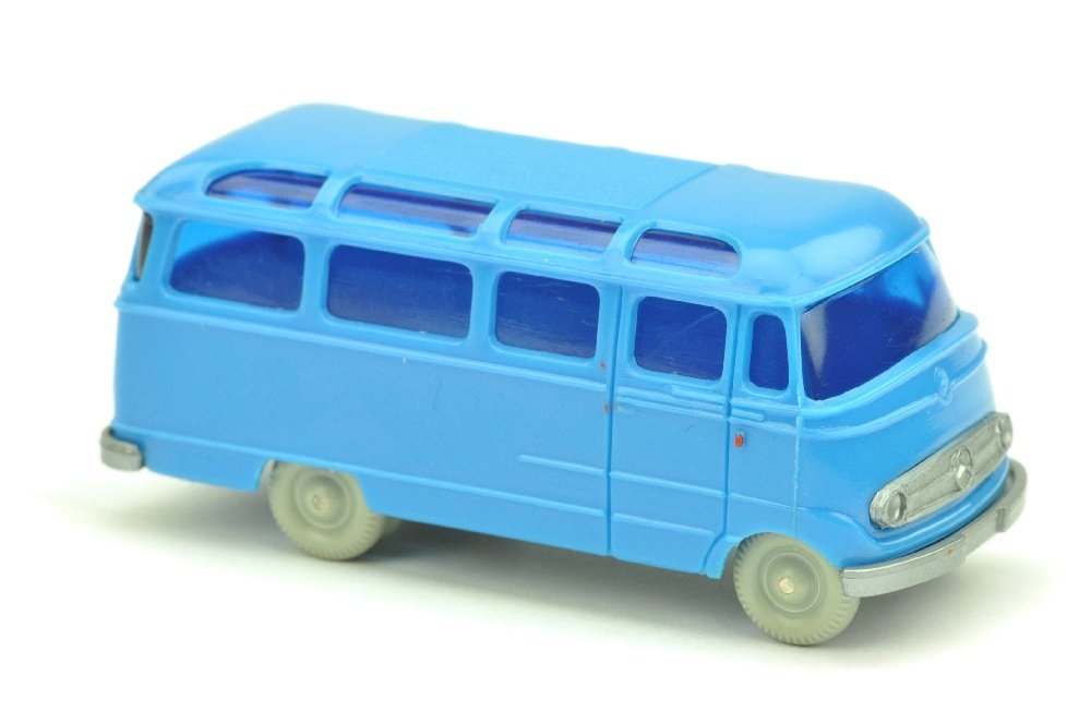 MB L 319 Bus, himmelblau: 401/1E, Version mit gering erhabenen Rueckleuchten, sehr gut bis neuwertig (Wiking Verglaster PKW)