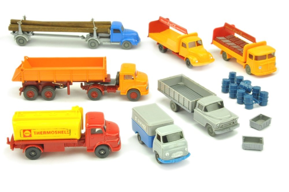 Konvolut 7 LKW der 60er/70er Jahre: darunter Magirus Langholz (nur Kleinteile bemalt und zwei Langhoelzer fehlen), Magirus Coca-Cola (Restaurationsaufkleber), ..., alle nur geringe Maengel (Wiking 2.Wahl)