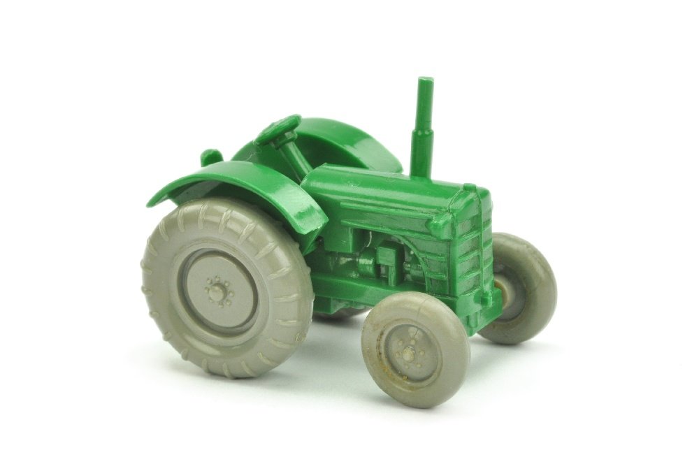Trecker (Typ 2), gruen (ohne Fahrer): unfertiges Modell um 1953, entspricht 489/1E ohne normalerweise eingeklebten Fahrer, sehr gut (Wiking Vorserie)