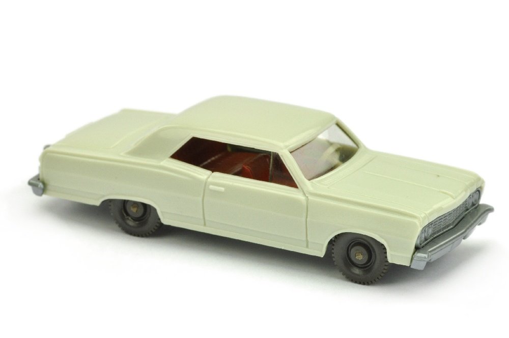Chevrolet Malibu, gruenlichbeige: 464/2A, neuwertig (Wiking Verglaster PKW)